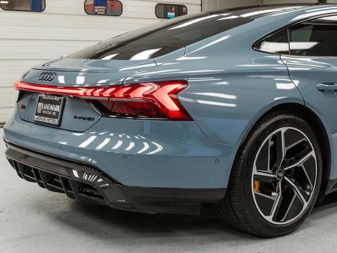 Used 2023 Audi RS e-tron GT w/ Carbon Performance Package image 40