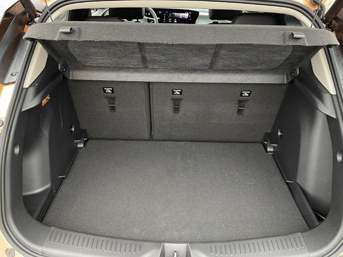 Used 2025 Buick Encore GX Avenir w/ Avenir Technology Package image 10