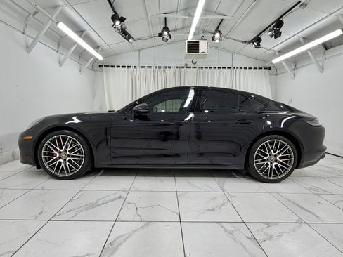 Certified 2023 Porsche Panamera 4 Platinum Edition AWD/4WD image 2
