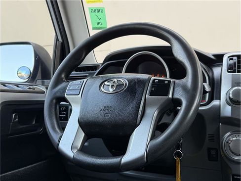 Used 2010 Toyota 4Runner SR5 image 10