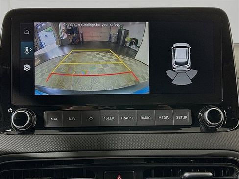 Used 2022 Hyundai Kona Limited image 17