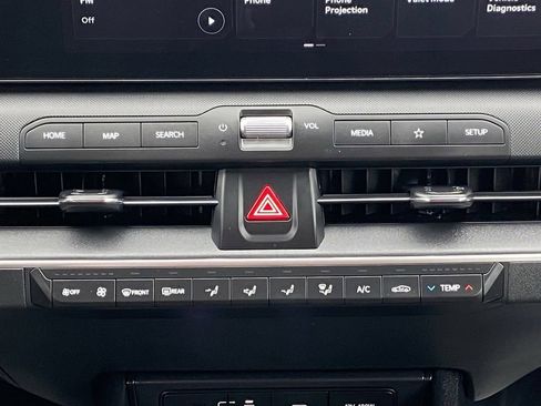 Used 2025 Kia K4 FWD image 31