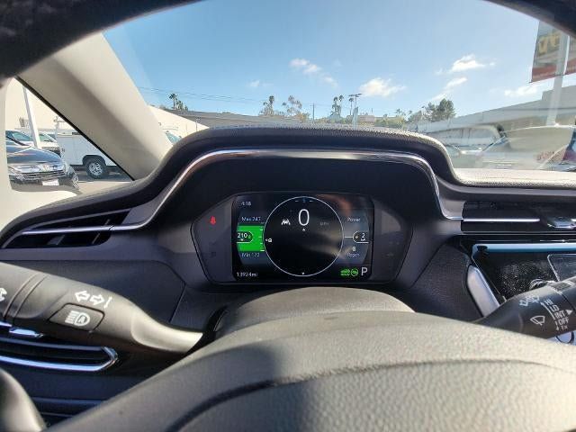 Used 2023 Chevrolet Bolt LT w/ Infotainment Package FWD image 11