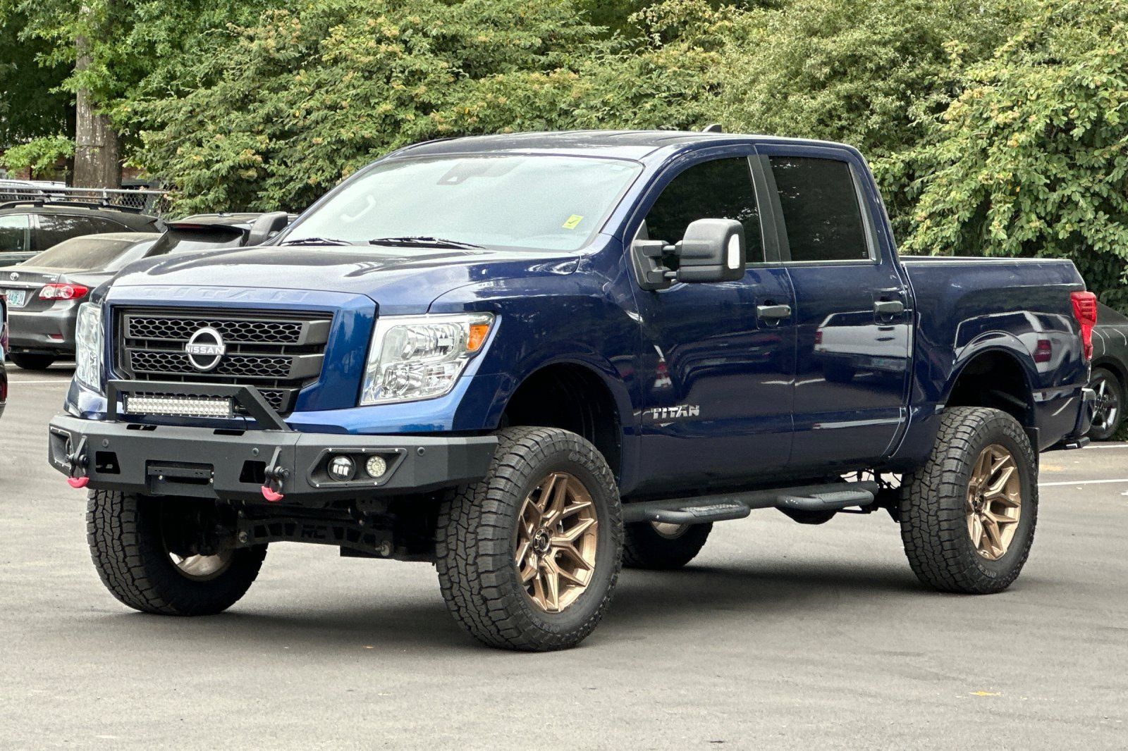 Used 2023 Nissan Titan SV w/ SV Convenience Package AWD/4WD image 8