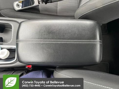 Used 2025 Nissan Sentra SV FWD image 15