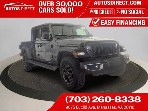 Used 2025 Jeep Gladiator Sport AWD/4WD image 1