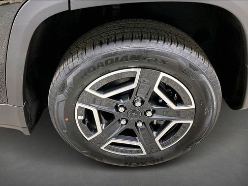 New 2026 Jeep Cherokee Laredo image 14