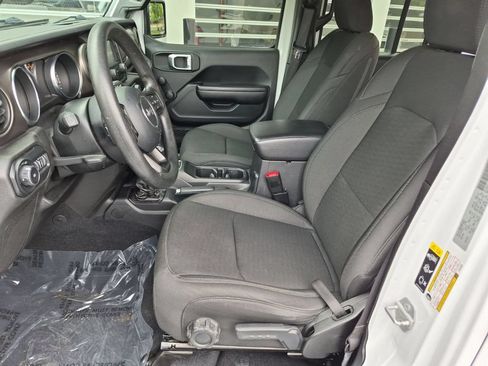 Used 2020 Jeep Wrangler Unlimited Sport AWD/4WD image 9
