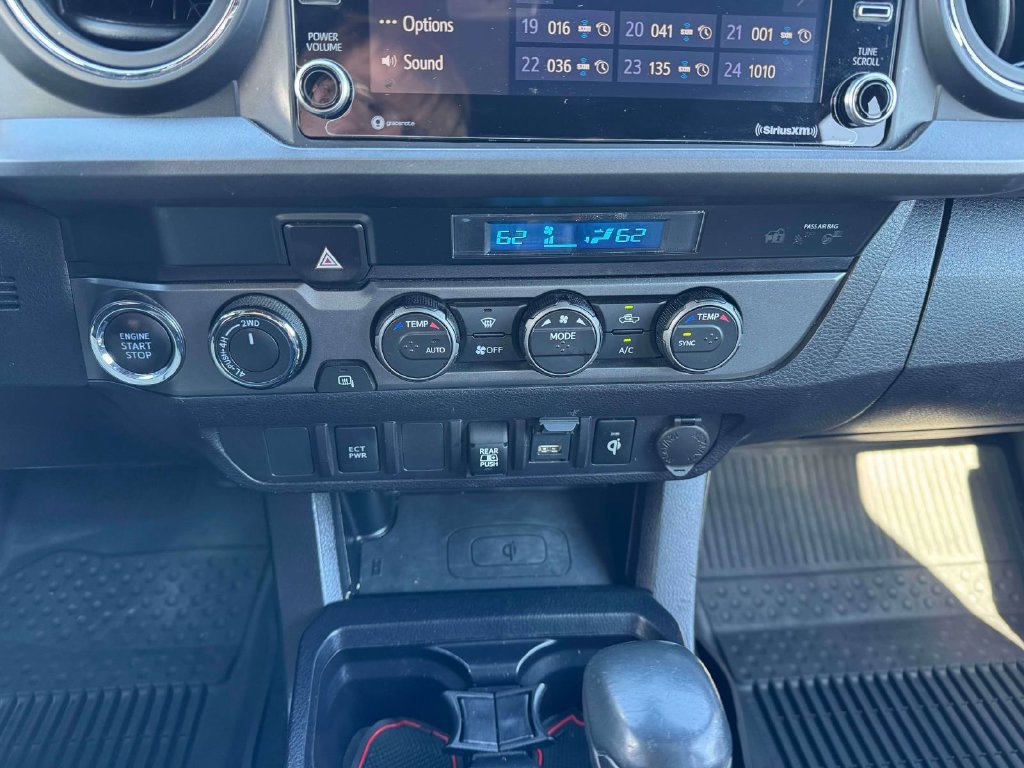 Used 2021 Toyota Tacoma TRD Off-Road AWD/4WD image 29