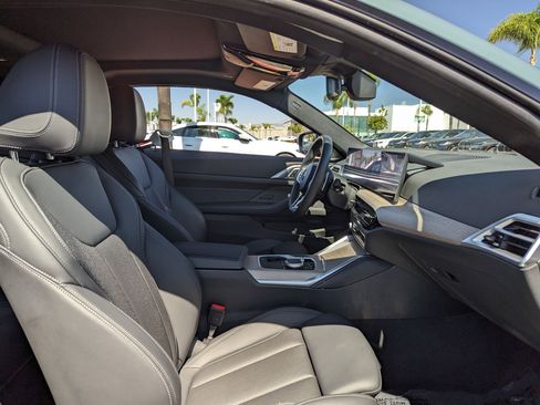 Used 2025 BMW 430i Coupe w/ M Sport Package image 34