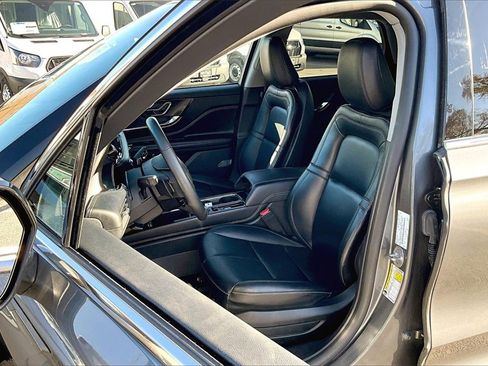 Used 2022 Lincoln Corsair Standard image 23