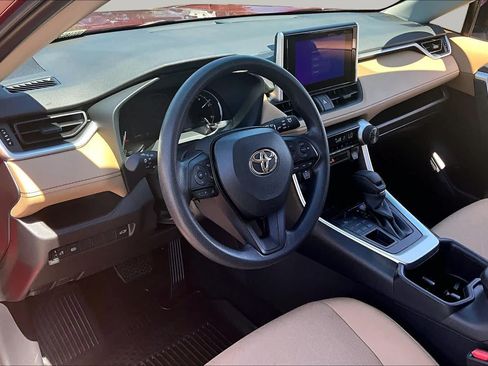 Certified 2025 Toyota RAV4 XLE w/ Convenience Package AWD/4WD image 17