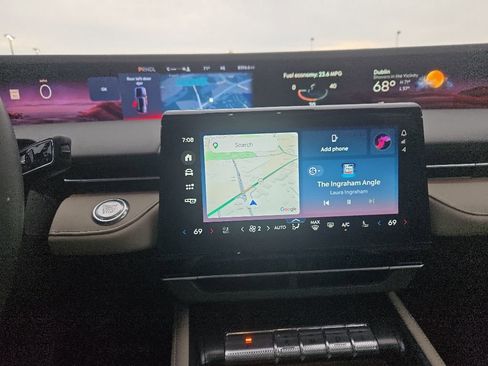 Used 2025 Lincoln Nautilus Reserve w/ Jet Appearance Package AWD/4WD image 15