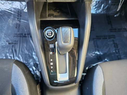 Used 2023 Nissan Versa SV image 14