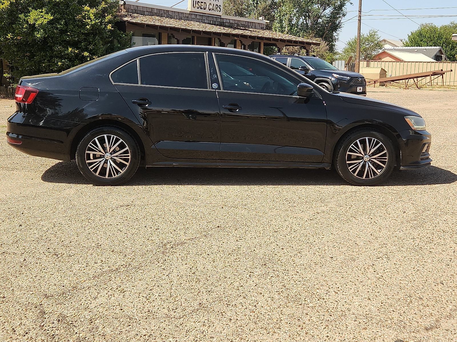 Used 2018 Volkswagen Jetta Wolfsburg Edition FWD image 5