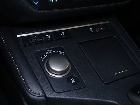 Used 2016 Lexus ES 350 w/ Navigation System Package FWD image 32