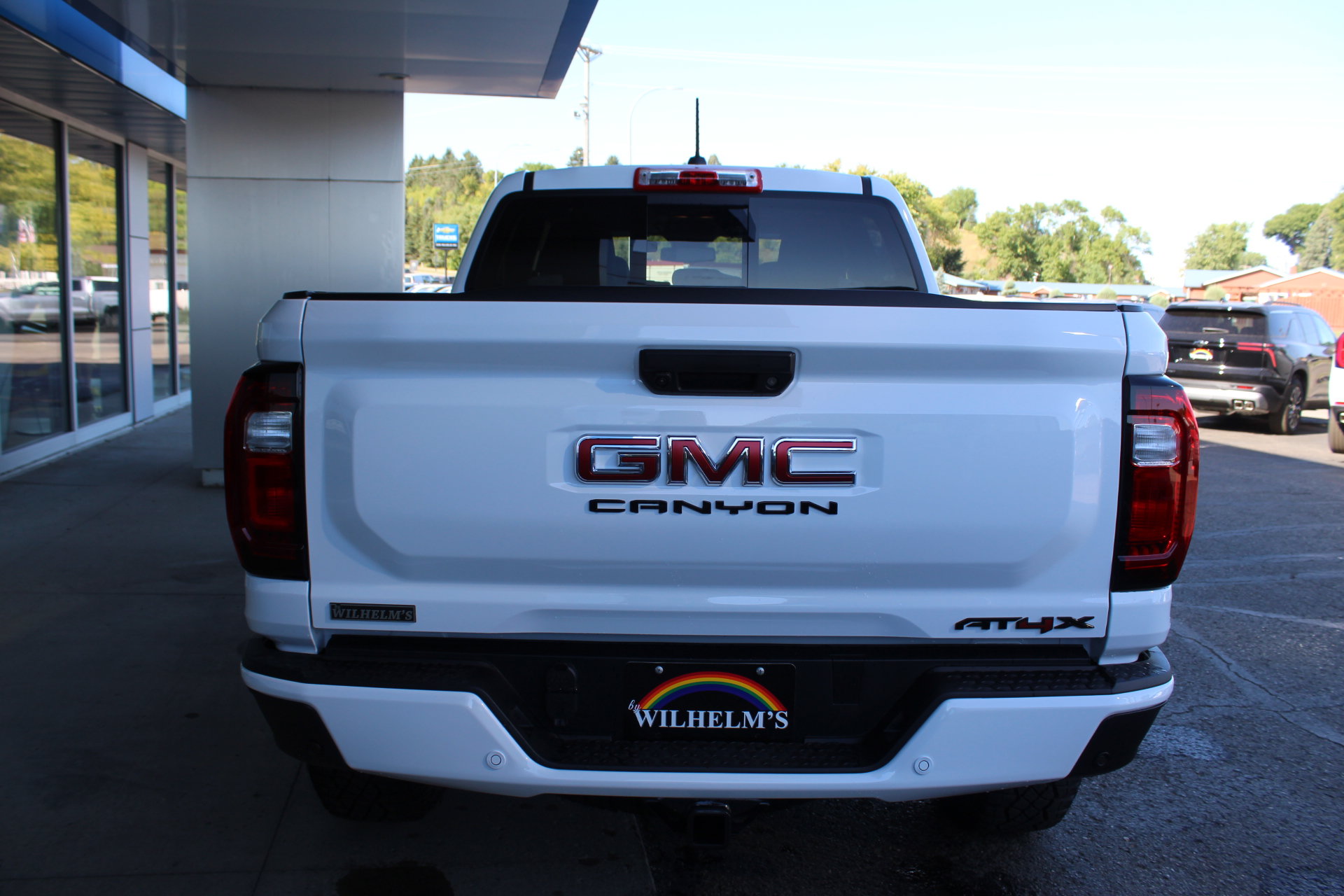 New 2026 GMC Canyon AT4X w/ LPO, Black Badging Package AWD/4WD image 4