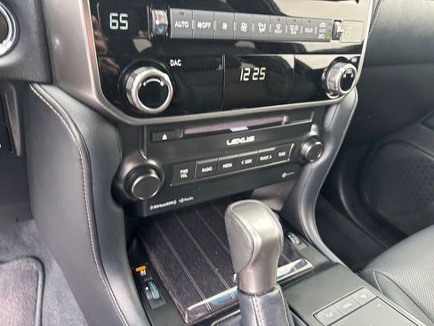 Used 2023 Lexus GX 460 Premium w/ Premium Package AWD/4WD image 22