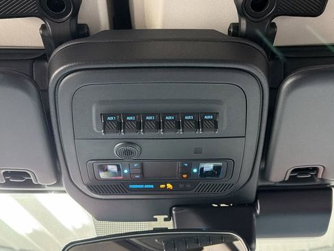 Used 2025 Ford Bronco Heritage Edition image 33