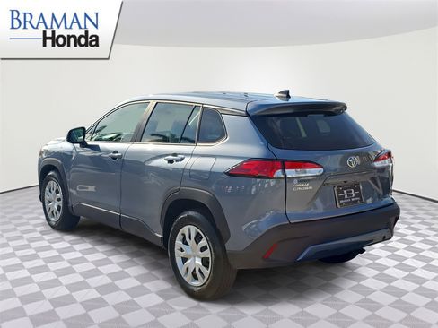 Used 2024 Toyota Corolla Cross L image 4