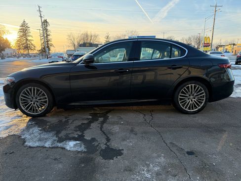 Used 2017 Alfa Romeo Giulia Ti w/ TI Lusso Package image 6