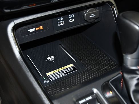 Used 2025 Honda CR-V Sport Touring image 32