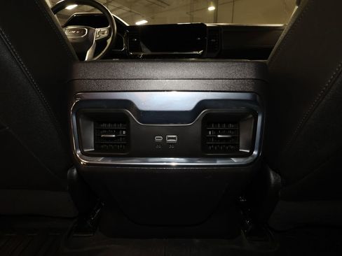 Certified 2024 GMC Sierra 1500 SLT w/ SLT Premium Package AWD/4WD image 30