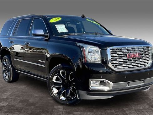 Used 2019 GMC Yukon Denali w/ Denali Ultimate Package image 11