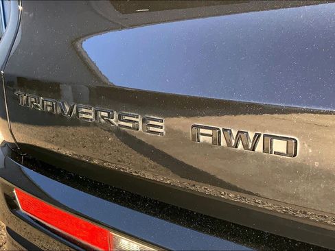 Certified 2024 Chevrolet Traverse RS w/ LPO, Floor Liner Package image 32