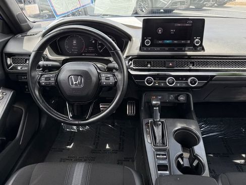 Used 2022 Honda Civic Sport image 11