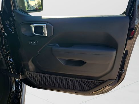 New 2026 Jeep Wrangler Rubicon image 44