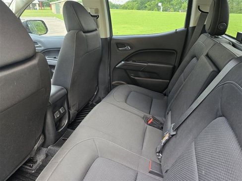 Used 2020 Chevrolet Colorado LT w/ Colorado RST Special Edition RWD image 16