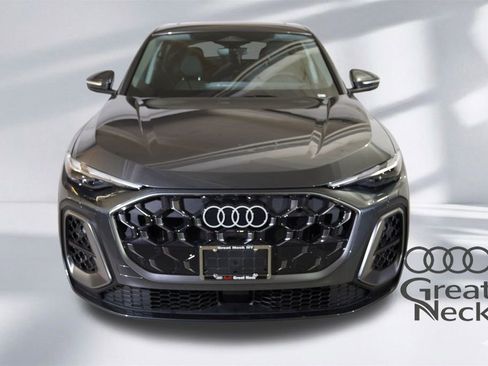 New 2025 Audi Q5 Premium image 10