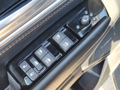 New 2026 Jeep Grand Wagoneer Limited AWD/4WD image 30