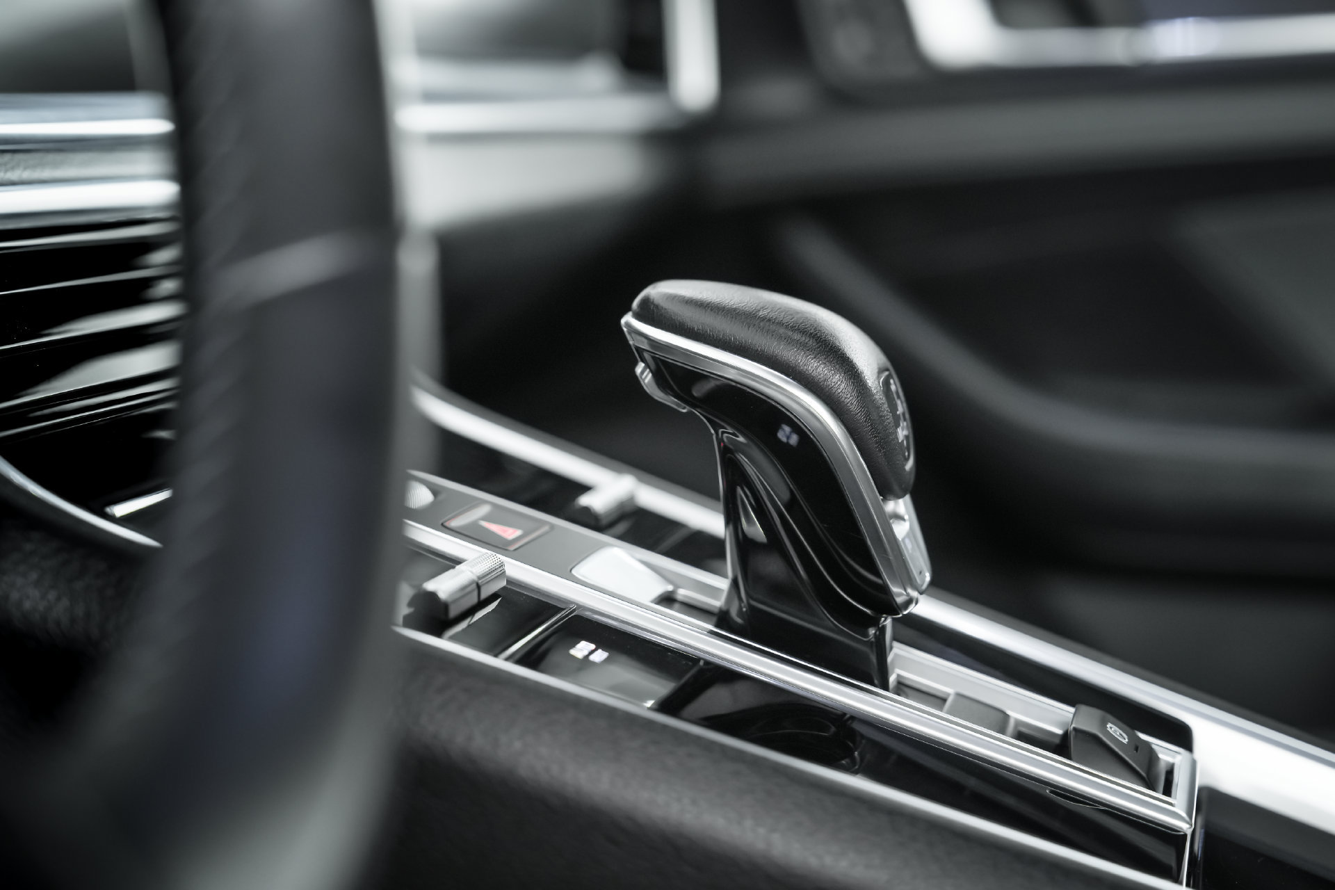 Used 2023 Porsche Panamera Platinum Edition RWD image 98