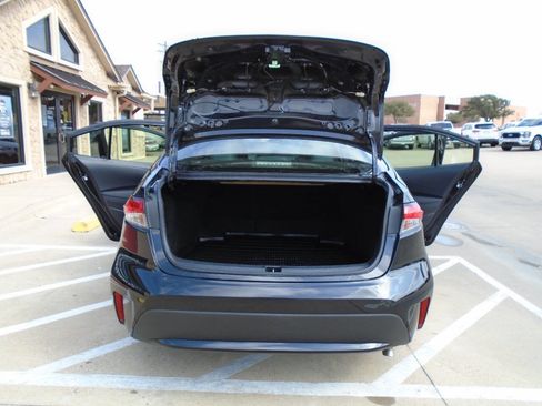 Used 2020 Toyota Corolla LE image 23