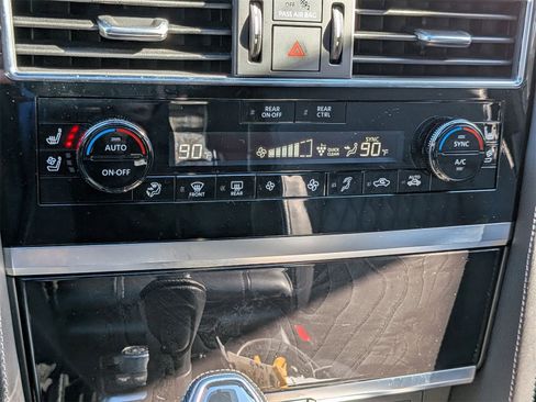 Used 2024 INFINITI QX80 Sensory image 25