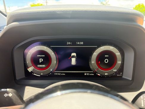 Used 2023 Nissan Rogue Platinum w/ Platinum Premium Package FWD image 6