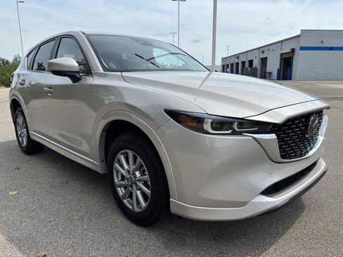 Used 2025 MAZDA CX-5 AWD 2.5 S w/ Preferred Package image 9