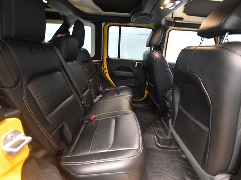 Used 2020 Jeep Wrangler Unlimited Sahara AWD/4WD image 26