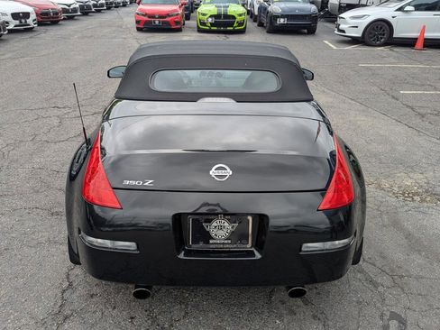 Used 2006 Nissan 350Z Touring RWD image 8