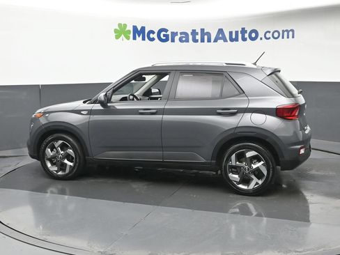 Used 2025 Hyundai Venue SEL FWD image 25