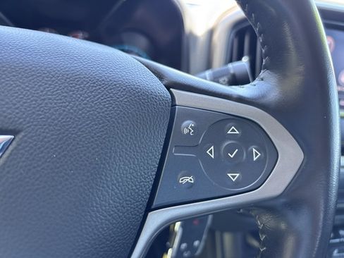 Used 2019 Chevrolet Colorado Z71 AWD/4WD image 26