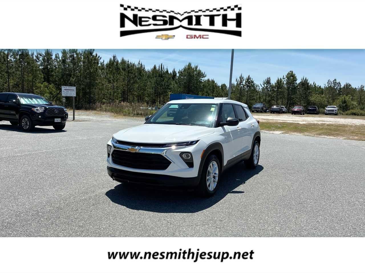 Used 2024 Chevrolet TrailBlazer LS w/ LS Convenience Package FWD image 1