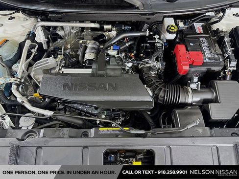 Used 2024 Nissan Rogue S FWD image 28
