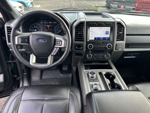 Used 2021 Ford Expedition Max XLT image 13