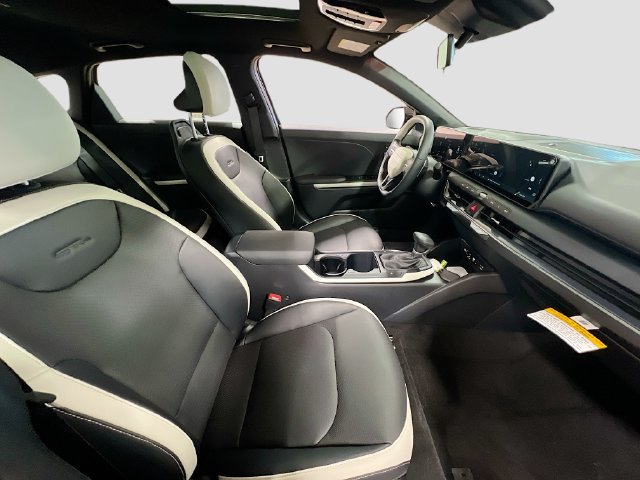 New 2025 Kia K4 EX w/ GT-Line Premium Package FWD image 29
