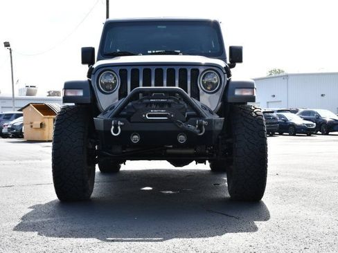 Used 2018 Jeep Wrangler Unlimited Sport S AWD/4WD image 2