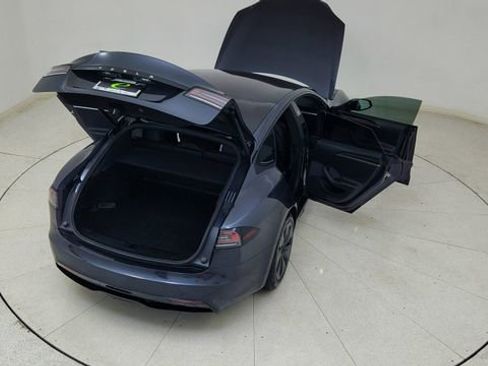 Used 2024 Tesla Model S image 90