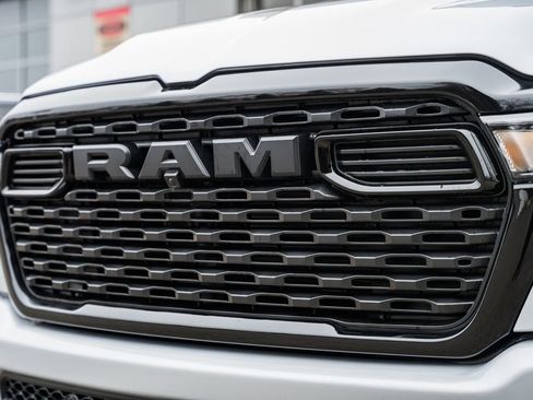 New 2026 RAM 1500 4x4 Crew Cab image 12